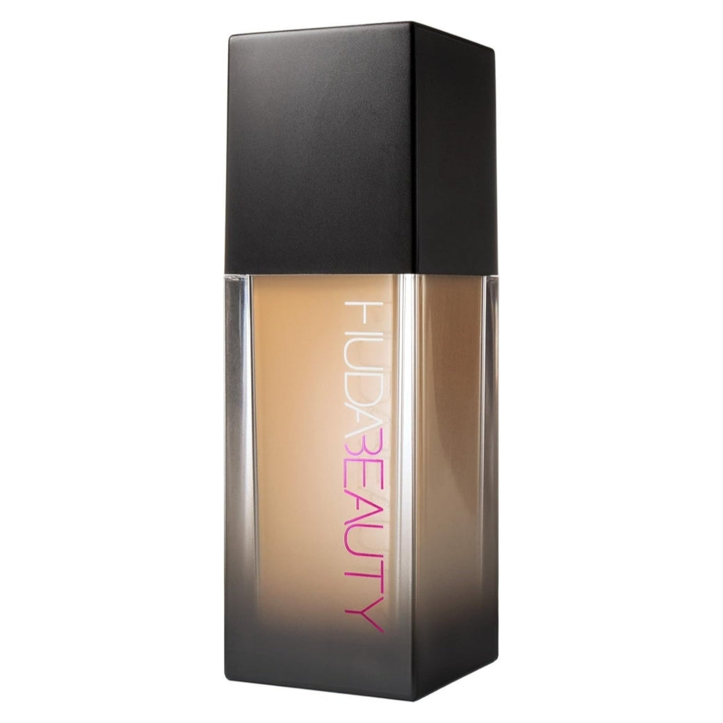 Huda Beauty Faux Filter Foundation in Latte 300N